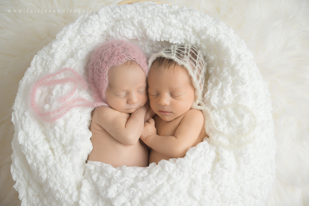 newborn-twin-brother-sister-fraternal-photo-session
