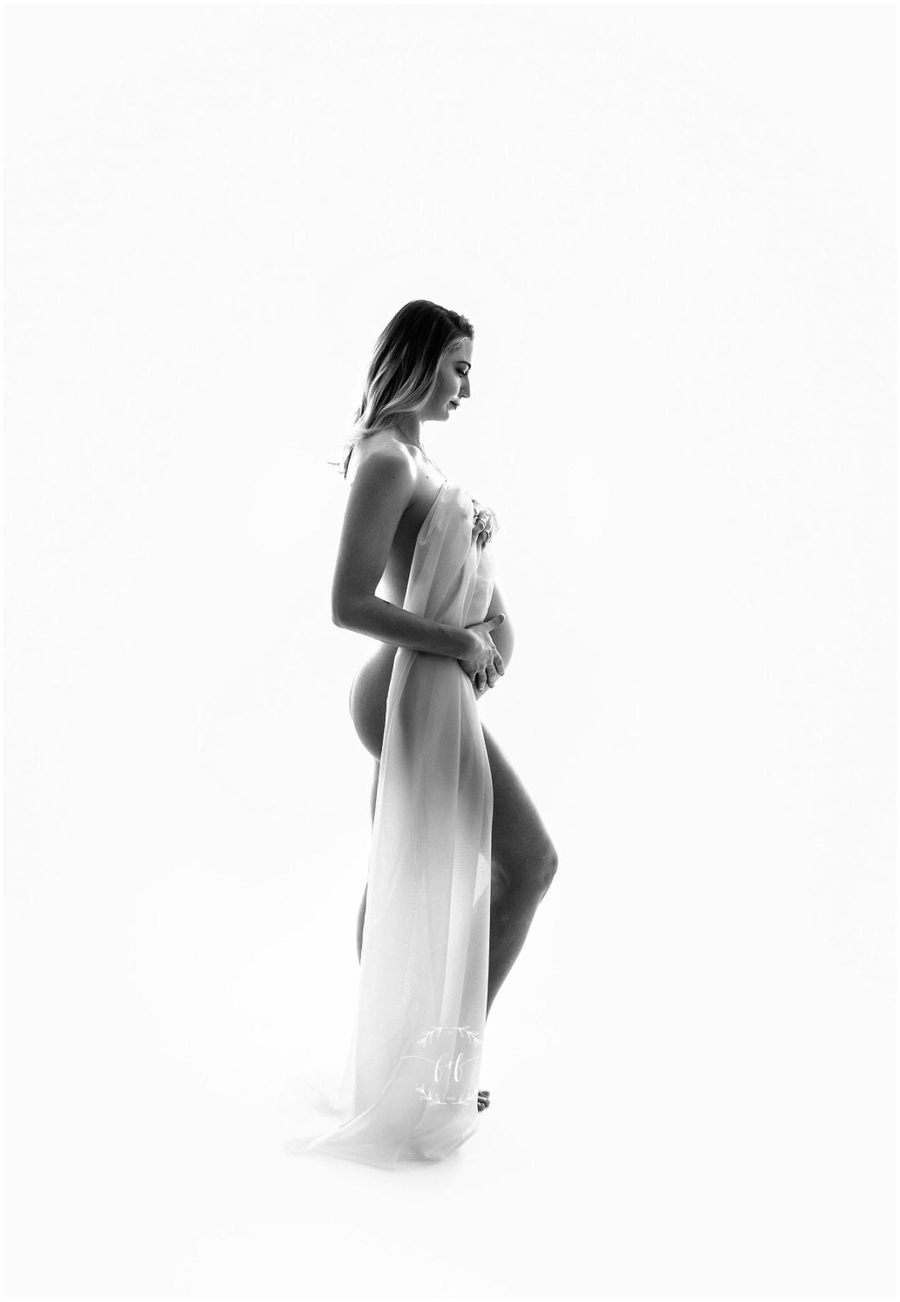 ashley-3-Edit_Seattle Maternity Photographer